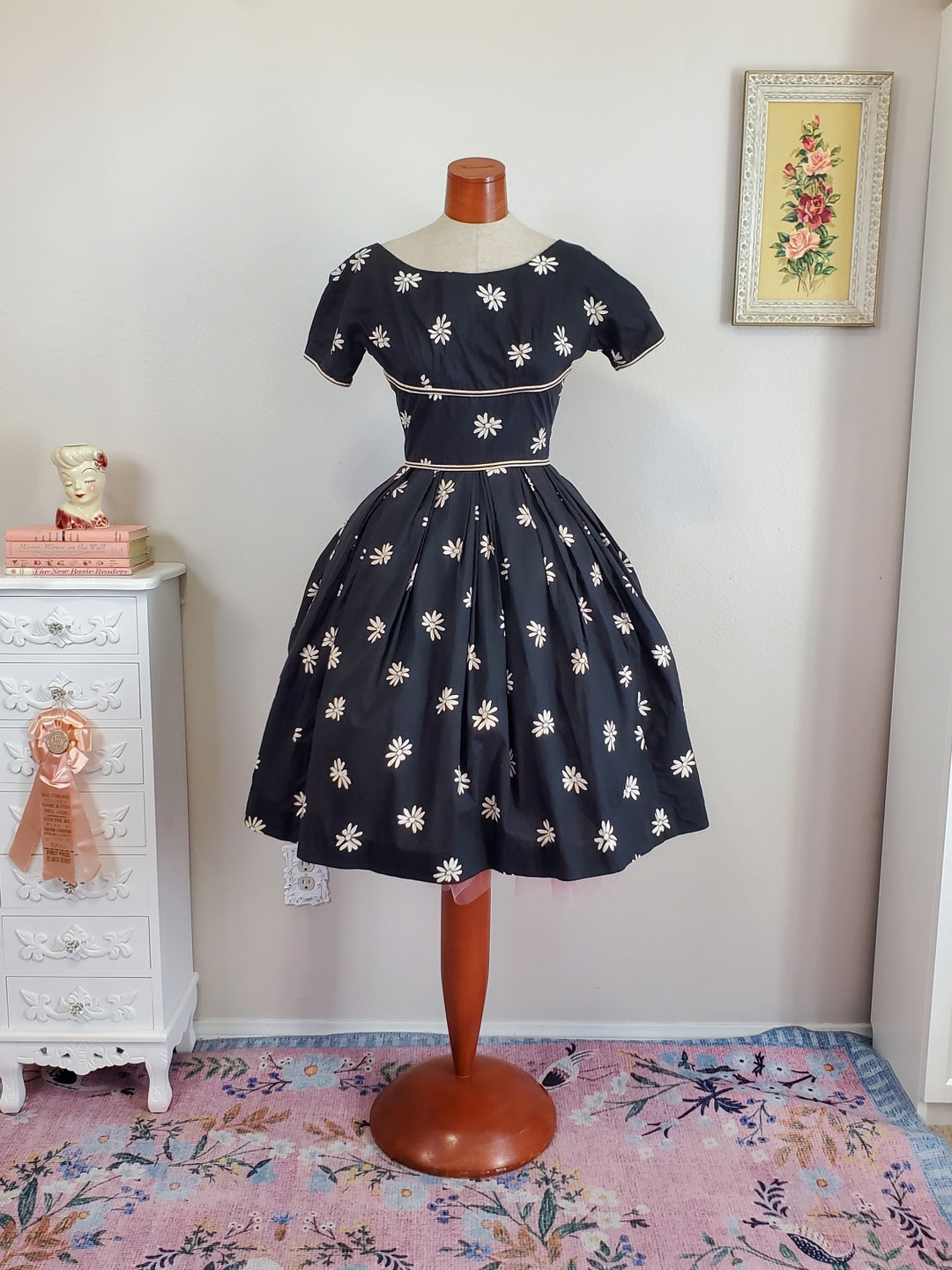 Allegra K Women's Vintage Floral Dress - Ruffled Stand Collar, Long Sleeve, Belted Midi Dress With Daisy Print (Black/White) - View #12