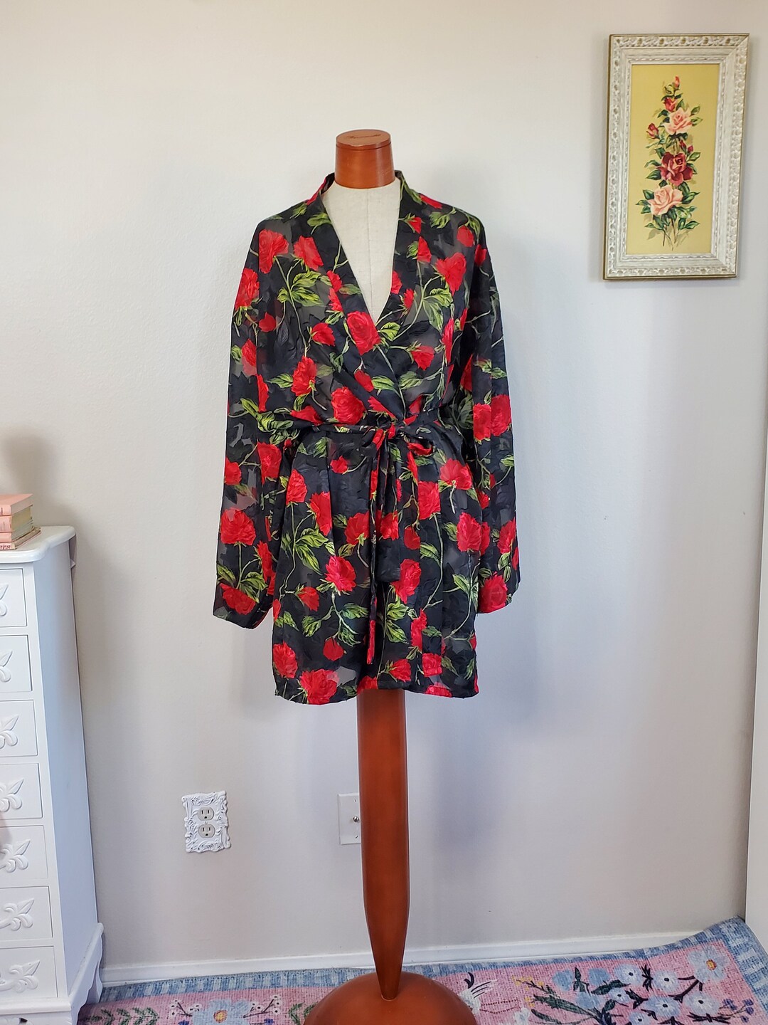 Shortie Red Robe Vintage 1990's / Y2K Long Stem Red Rose Print Shortie Robe | Fredericks ...