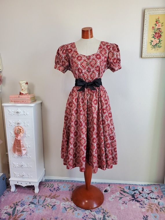 Vintage 1980's / 90's Red Floral Lace Print Midi D