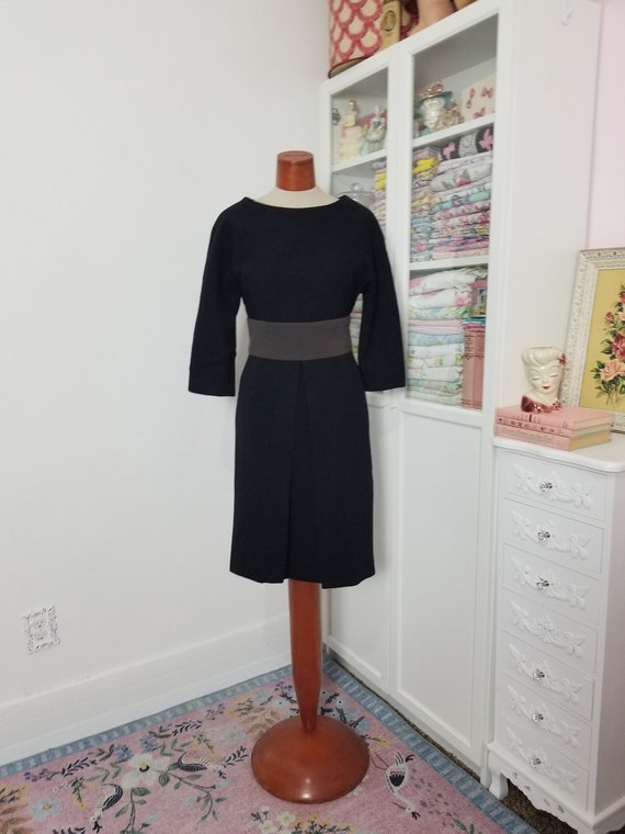 Vintage 1950's / 60's Black Italian Wool Knit Ove… - image 1