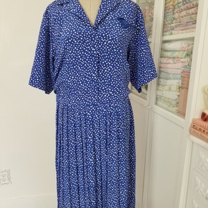 Vintage 1980's Blue And White Polka Dot Day Dress With Pleated Skirt 40's Style Dress / BGB Plus / XL to XXL image 3