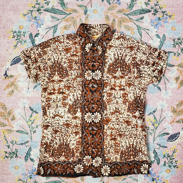 Vintage 1970's Brown And White Batik Button Up Camp Shirt With Pockets / Abimanju Made in Jogja / Small to Medium
