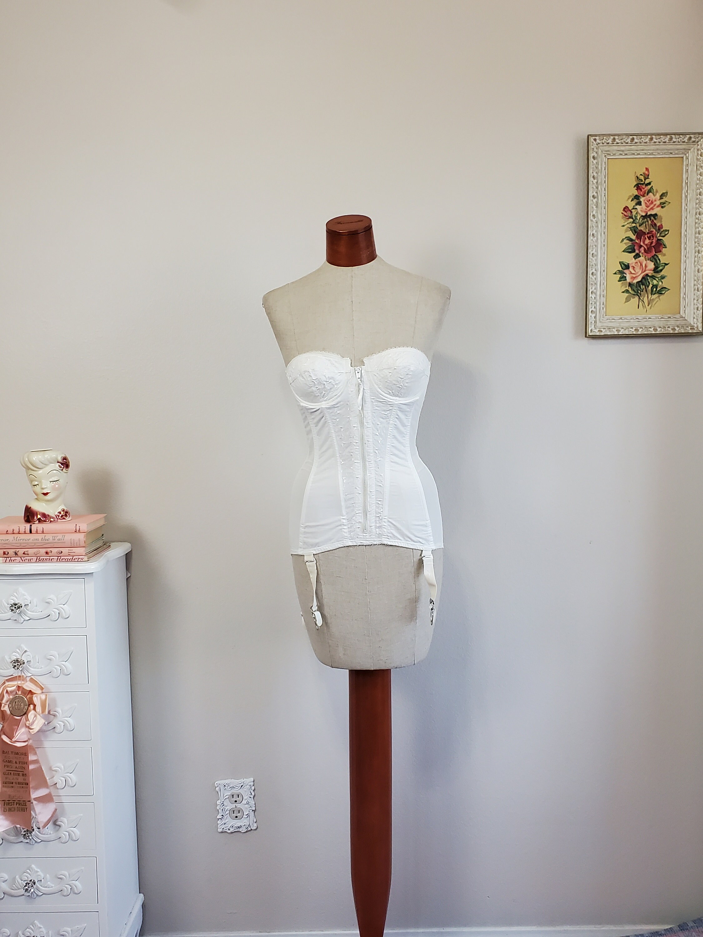 I Owe It All to Goddess Vintage 1950's White Merry Widow Corset With Garter  Straps Goddess 34 A 