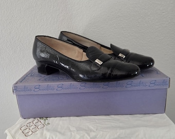 Vintage 1960's Black Patent Loafer Heels | Enna Jetticks | Size 8.5 AA Narrow