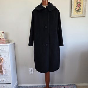 Lilli Ann Paris | Vintage 1950&#39;s / 60&#39;a Straight Cut Coat Black Wool | Medium to Large