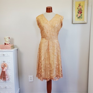 Vintage 1950&#39;s Brown Lace Party Dress With Metallic Threads | The Golden Girl | Large | WOUNDED BIRD As Is