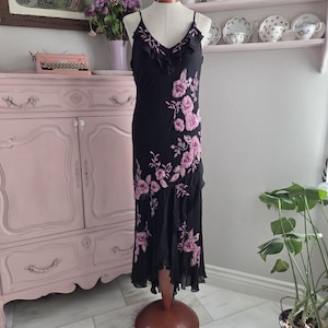 Vintage Sue Wong 1990&#39;s / Y2K Black and Pink Beaded Silk Slip Dress Stretch Slip Dress Asymmetrical Flutter Hem | 12 Medium