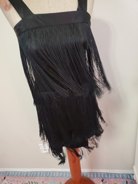 VIntage 1980's Does 20's Black Fringed Dress | Mi… - image 5