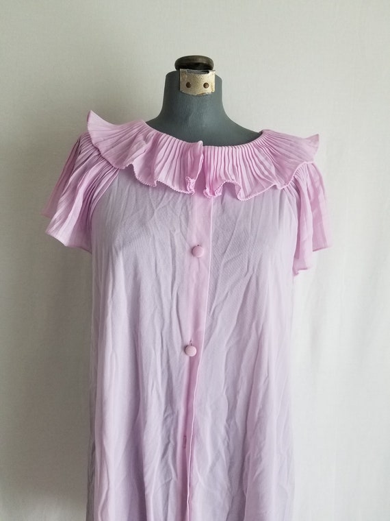 Vintage Frilly Lavender Robe Semi-Sheer Van Raalte - image 3