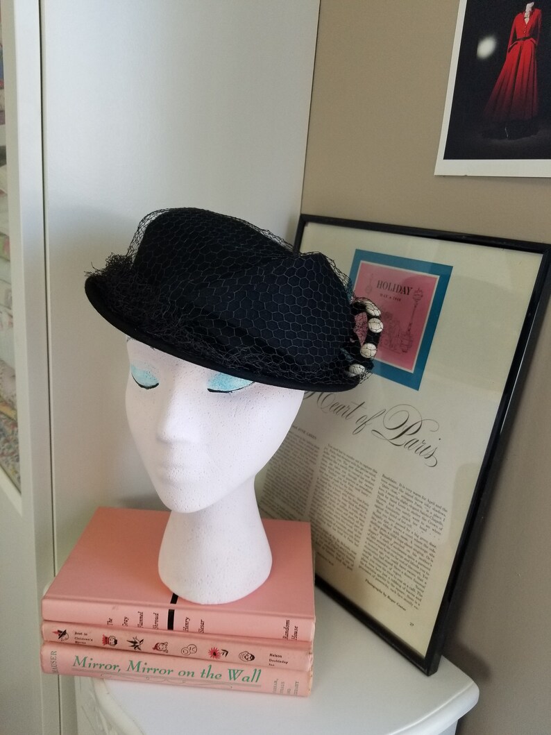 Vintage 1940's Black Wool Felt New York Creations Topper Hat image 2