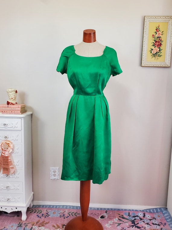 Vintage 1950's Emerald Green Satin Party Dress Notched Neckline | Opening  Night | Medium | Slightly Woudned - Etsy