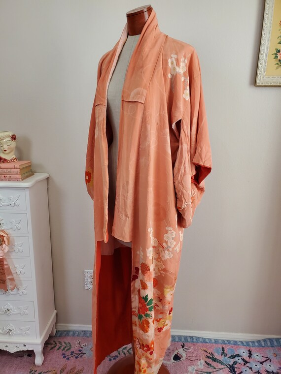 Vintage 1940's Peach Floral Silk Kimono Robe Peon… - image 3