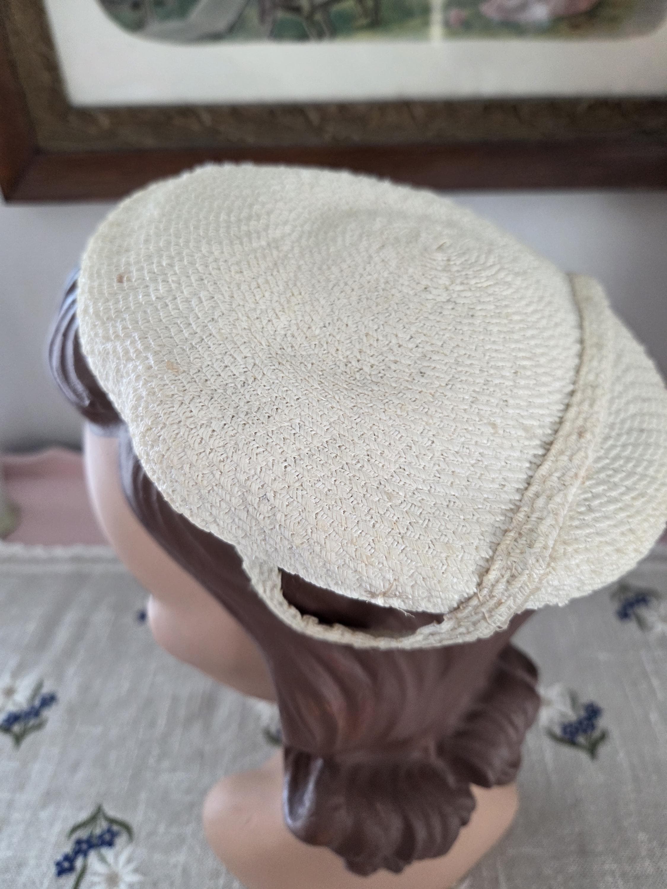 FUN 1950s\' DESIGNER GENE DORIS HONEYCOMB IVORY FABRIC HAT WITH BEAUTIFUL FOLDS Gene Doris Feather Hat - Etsy main image 2