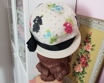 Vintage 1960's Cream Wool Felt Floral Applique Peachbasket