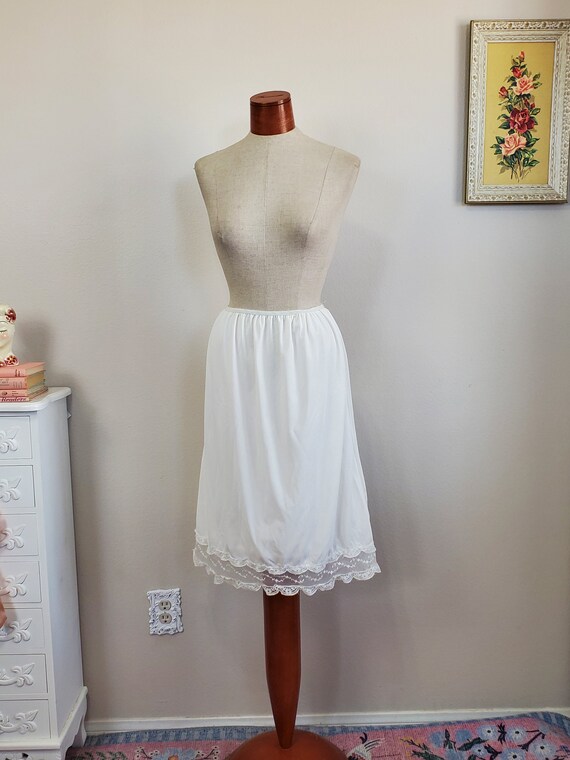 Vintage 1950's White Nylon Lace Hemmed Half Slip |