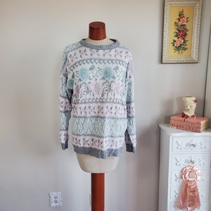 Vintage 1980&#39;s / 90&#39;s Blue Pink Grey Abstract Floral Cozy Sweater | Cottagecore Ice Queen Sweater Long Sleeve Top