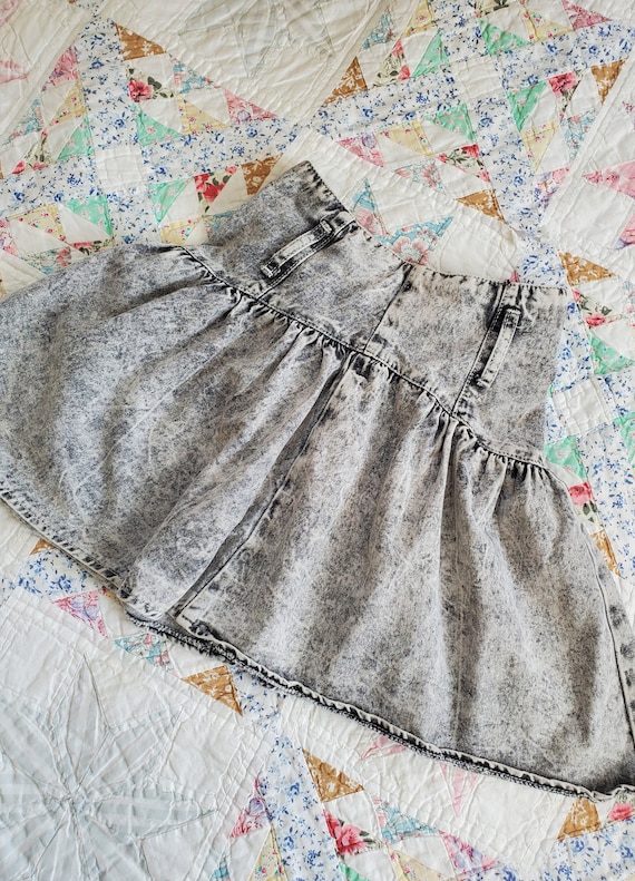 Vintage 1980's / 90's Grey Acid Wash Yoked Skirt … - image 1