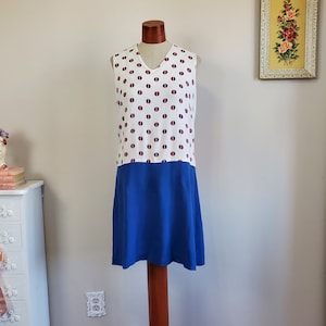 Mod Squad | Vintage 1960&#39;s Blue And White Red Circle Signs Linen Feel Mod Mini Dress Scooter Dress | Medium to Large