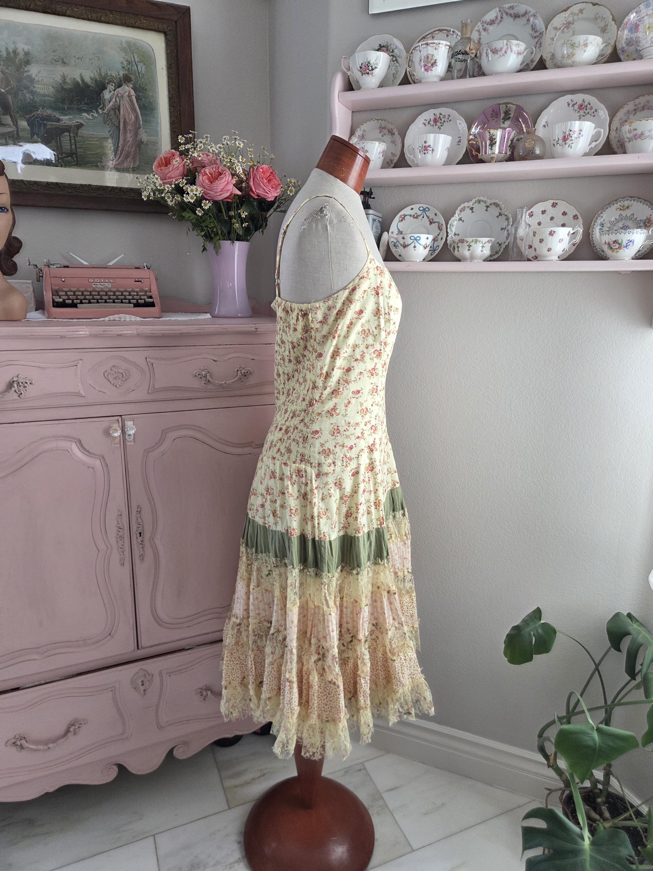 高評価のクリスマスプレゼント Lace Floral Yellow Y2K Vintage Hem Style 50's Dress Flouncy トップス