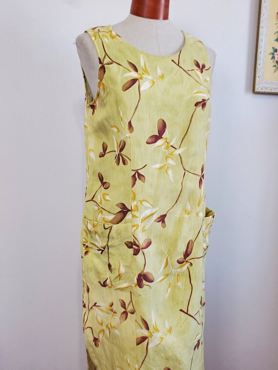 Spring Gardening | Vintage 1990's / Y2K Pale Green Floral Foliage Pure Linen Pocket Dress | Tess Dress | Medium View 2
