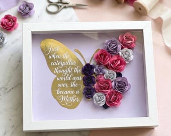 Butterfly Shadow Box – 3D papierowe róże, cytat ze złotej folii, pamiątka macierzyństwa