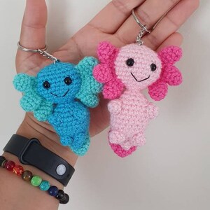 Axolotl Keychain / Axolotl crochet / Amigurumi Axolotl / Axolotl keyring