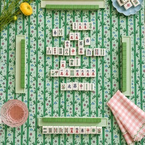 Toalha de mesa de bambu para Mahjong, estampa de azulejos, decoração para noite de jogos, presente para anfitriã, inspiração asiática, formato quadrado, ideal para despedida de solteira.