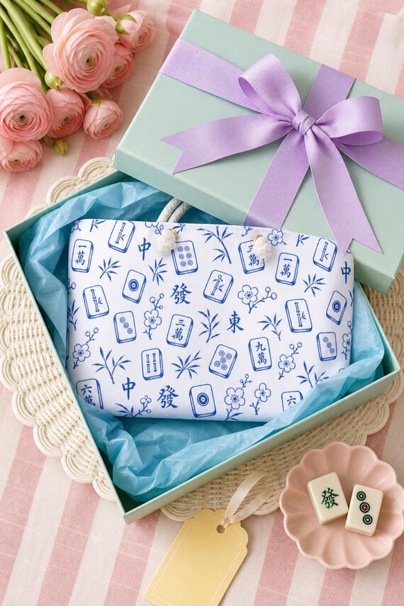 Mahjong Weekender Bag Blue White Chinoiserie Tile Print Overnight Travel Tote Game Night detail