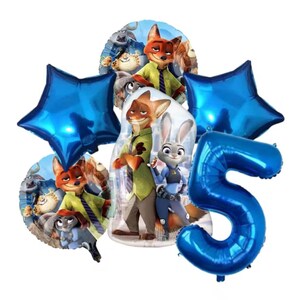 Pu&ograve; includere: Un set di palloncini a tema Zootropolis. Il set include palloncini blu a forma di stella, palloncini con i personaggi Nick Wilde e Judy Hopps e un grande palloncino blu con il numero 5. Perfetto per una festa di compleanno.