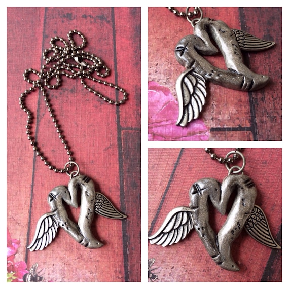 Cute Pirate Broken Heart Necklace Silvertone Pewter Colour Metal Steampunk