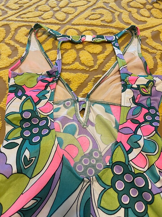 Bright Funky Vintage Mod Flower Swimsuit Daisy Gr… - image 6
