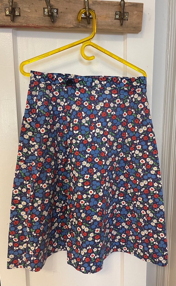 Funky 70’s Women’s Skirt Blue Flower Red Floral C… - image 2