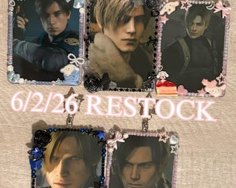 Leon Kennedy Keychain Toploader - Resident Evil 2, 4, 9! RESTOCKED