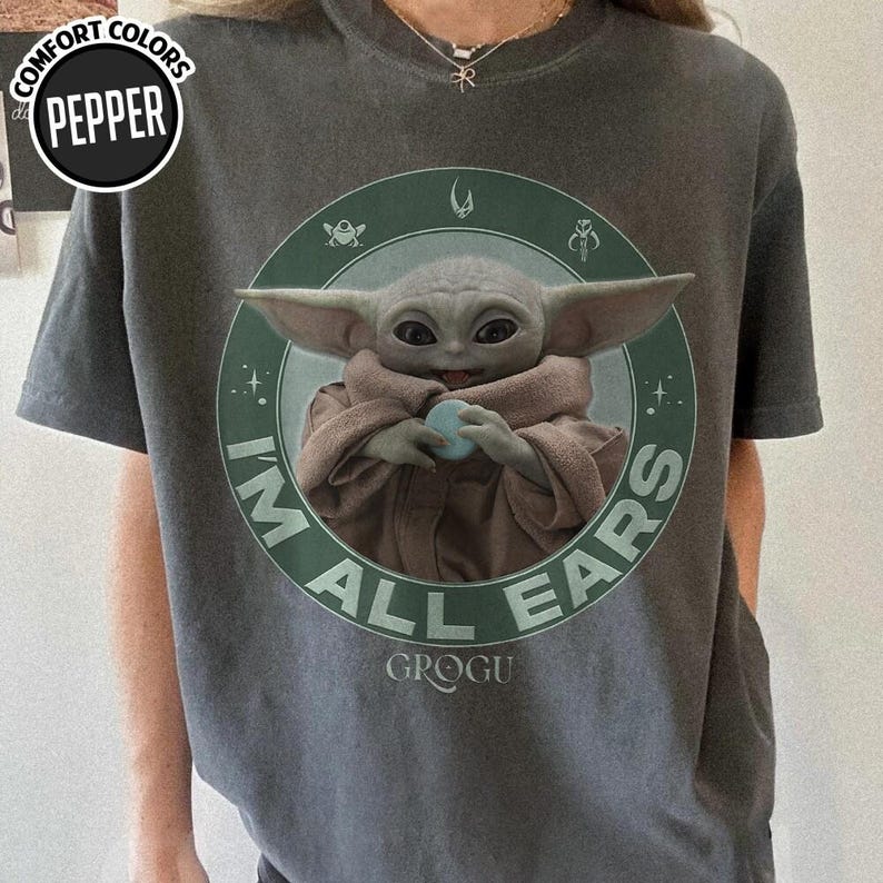 Camiseta de Star Wars The Mandalorian y Grogu "I'm All Ears", Escape del AT-RT de Mando, Camiseta de Star Wars para el Día del Padre, Camiseta de regalo para fans de Star Wars, Regalos para papá imagen 5