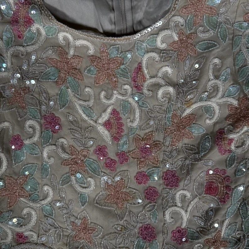 Adrianna Papell - Top de noche de seda con cuentas y flores, color rosa, melocotón, salvia, P12, vintage imagen 3
