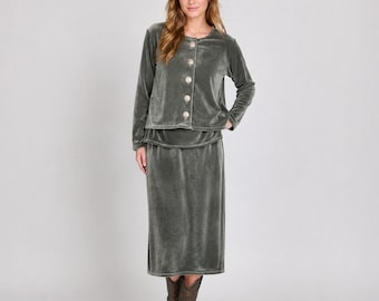 Conjunto de falda de terciopelo verde salvia Double D Ranchwear = 3 botones concho. Fabricado en EE. UU.