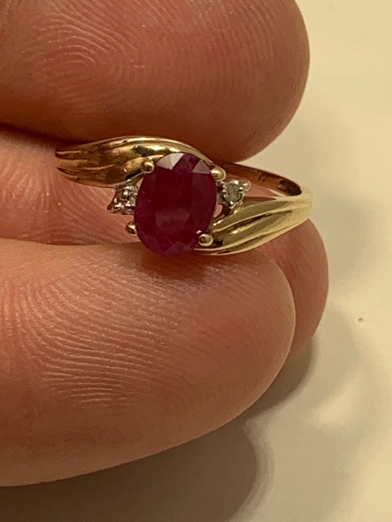 Amazing 10 karat yellow gold and red ruby with tw… - image 4