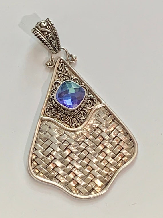 Beautiful sterling silver basket weave with Mystic