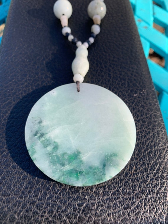 Beautiful beaded Jadeite necklace with round lotu… - image 2