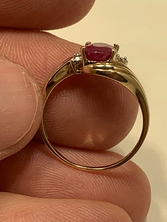 Amazing 10 karat yellow gold and red ruby with tw… - image 3