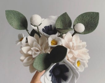 FELT FLOWER BOUQUET No. 021 forever flower bouquet teachers gift housewarming gift office cubicle decor Mother’s Day wedding bridal