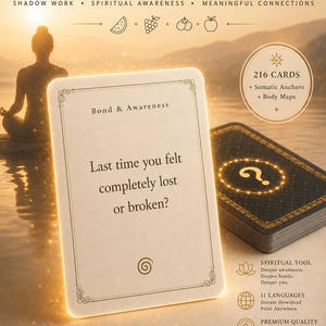 Könnte beinhalten: Ein Deep Questions Kartenspiel mit einem Stapel von 216 Karten inklusive somatischer Anker und Körperkarten. Eine Karte zeigt den Text Bond & Awareness und Last time you felt completely lost or broken? Das Design enthält goldene Akzente.