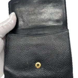 Cartera plegable CHANEL con logo CC en piel de becerro granulada, color negro, de diseñador/38 imagen 8