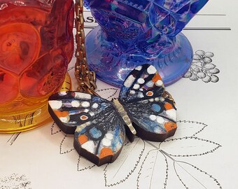 Butterfly Brooch/Magnet/Hairclip || Hand-painted, jewelry, home decor