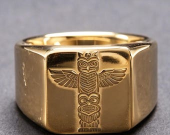 Hand Carved 14K Gold Totem Pole Ring Vintage Unisex Statement Jewelry