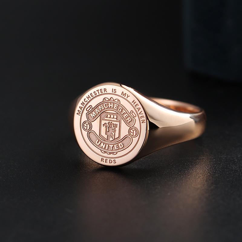 マンチェスターユナイテッド　エンブレムシルバーリング Manchester United Ring - Etsy