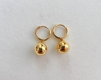 18K Gold Hoop Earrings | Minimalist Roman Style Huggie Jewelry