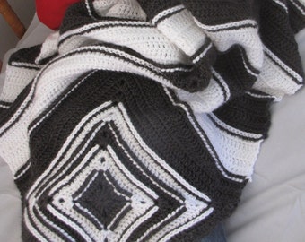 Modern Baby Blanket Instant Download Crochet Pattern, Exploding Asymmetric Square