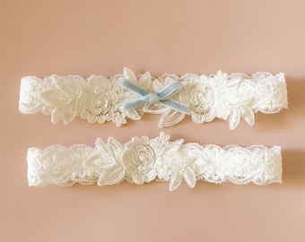 Something Blue Wedding Garter, Ivory Embroidery Flower Lace Wedding Garter Set, Ivory Garter Set, Wedding Toss Garter