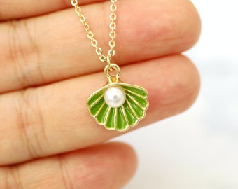 Green Shell Necklace, Shell with Pearl Charm Necklace, Bridesmaid Gift, Birthday Gift,Layered Necklace, Dainty Necklace